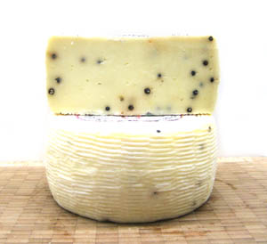 Pecorino peppato